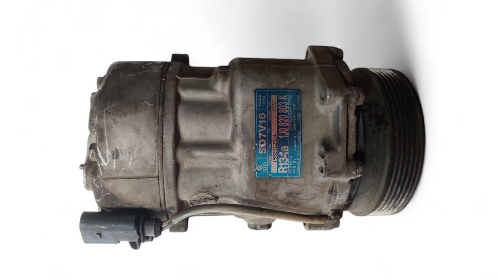 Compresor de aire acondicionado Volkswagen Polo Classic