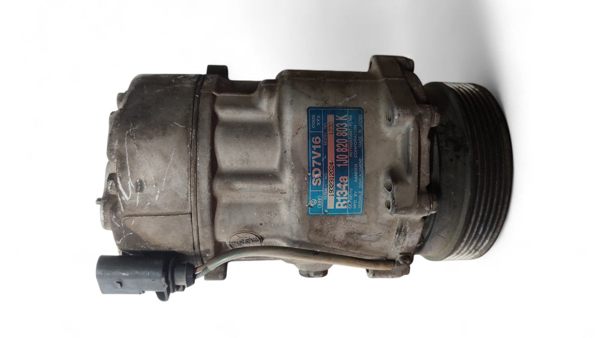 Compresor de aire acondicionado Volkswagen Polo Classic