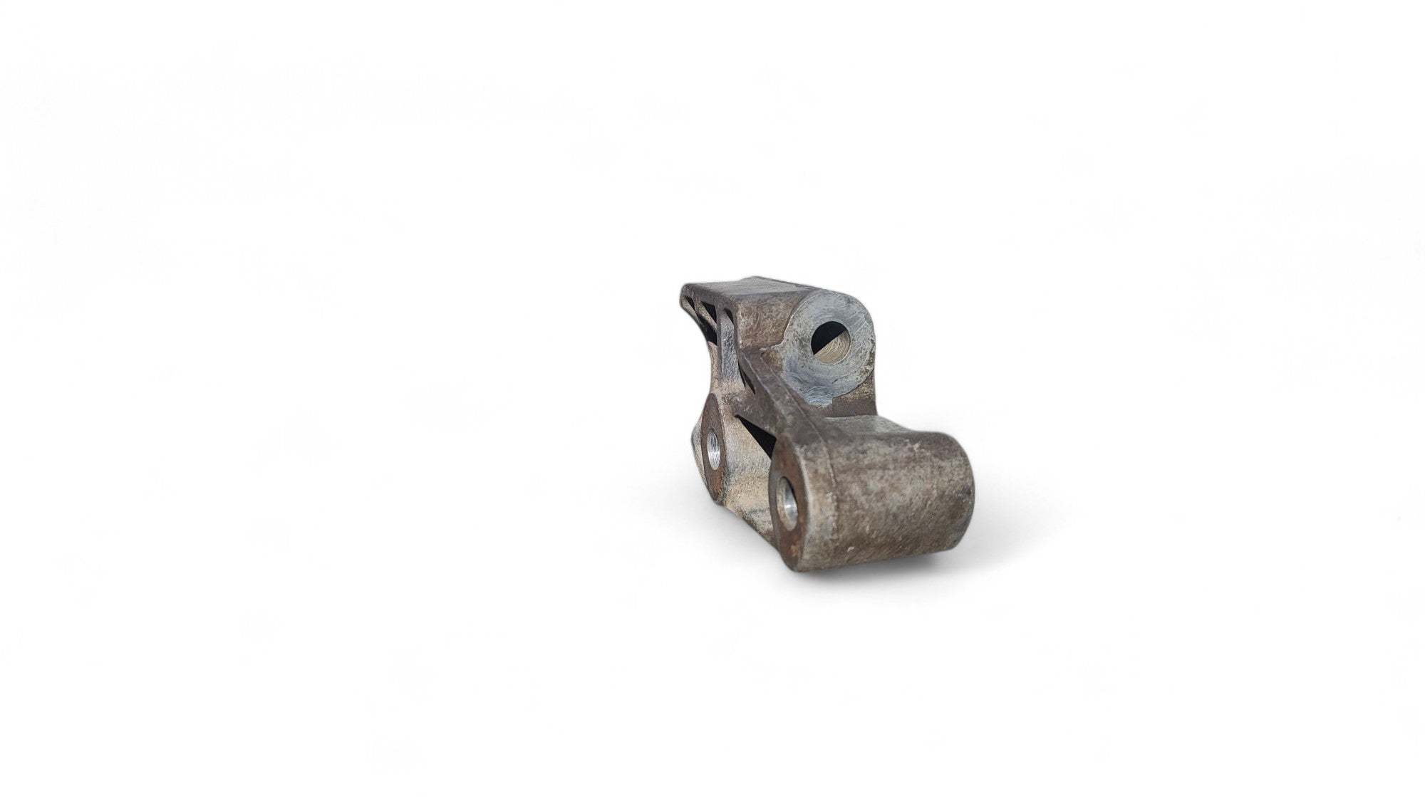Soporte alternador Chevrolet Astra