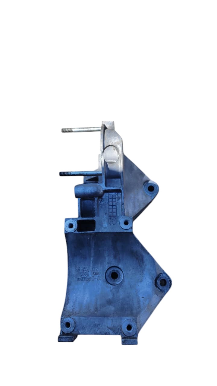 Soporte bomba hidraulica Chevrolet Optra
