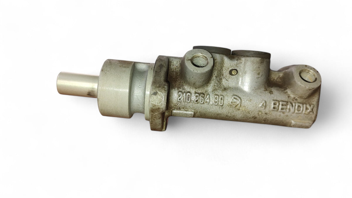 Bomba de freno Volkswagen Polo Classic