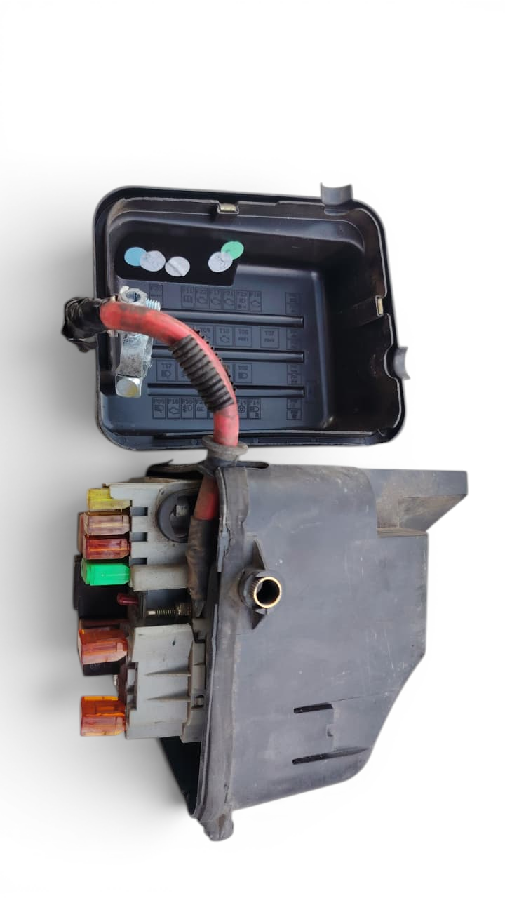 Caja de fusible exterior Fial Palio 1.8