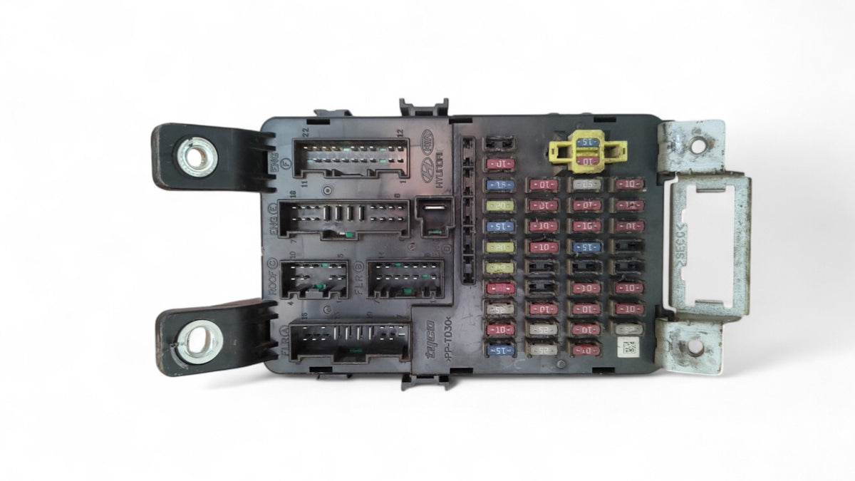 Caja de fusible Hyundai Accent Crdi