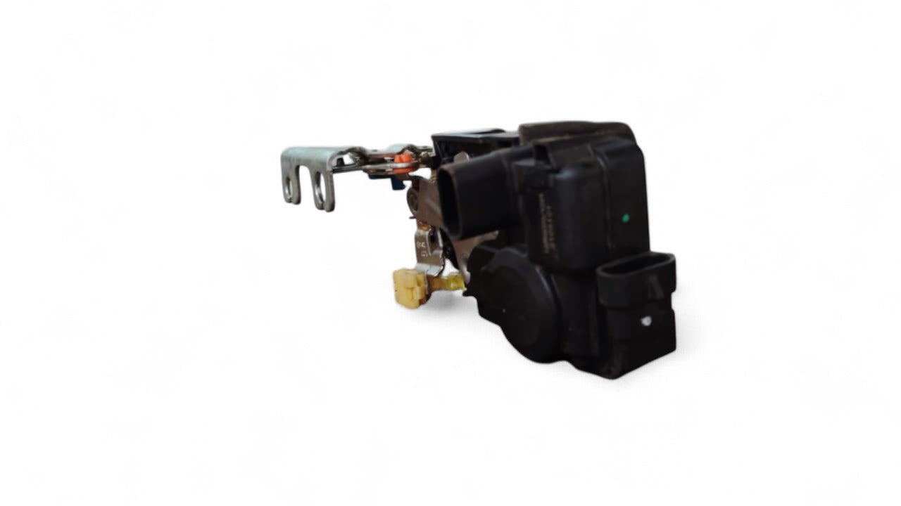 Cerradura puerta conductor Chevrolet Groove
