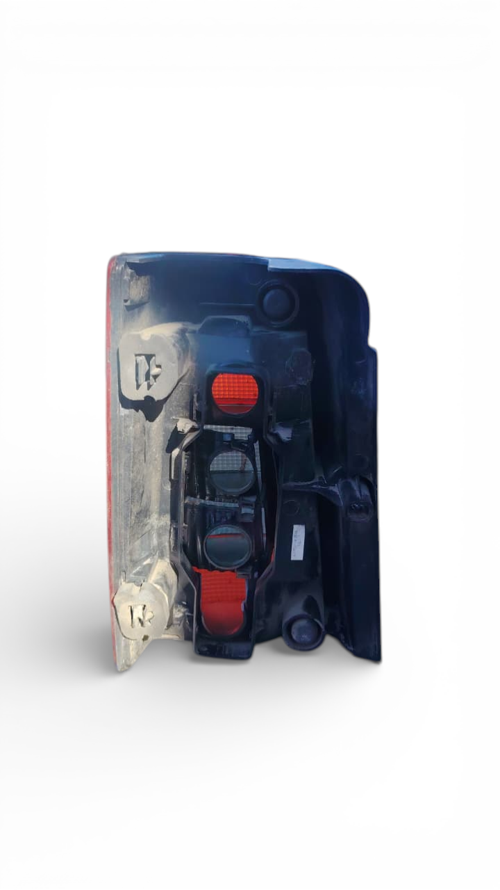 Foco trasero derecho Citroen Berlingo hdi