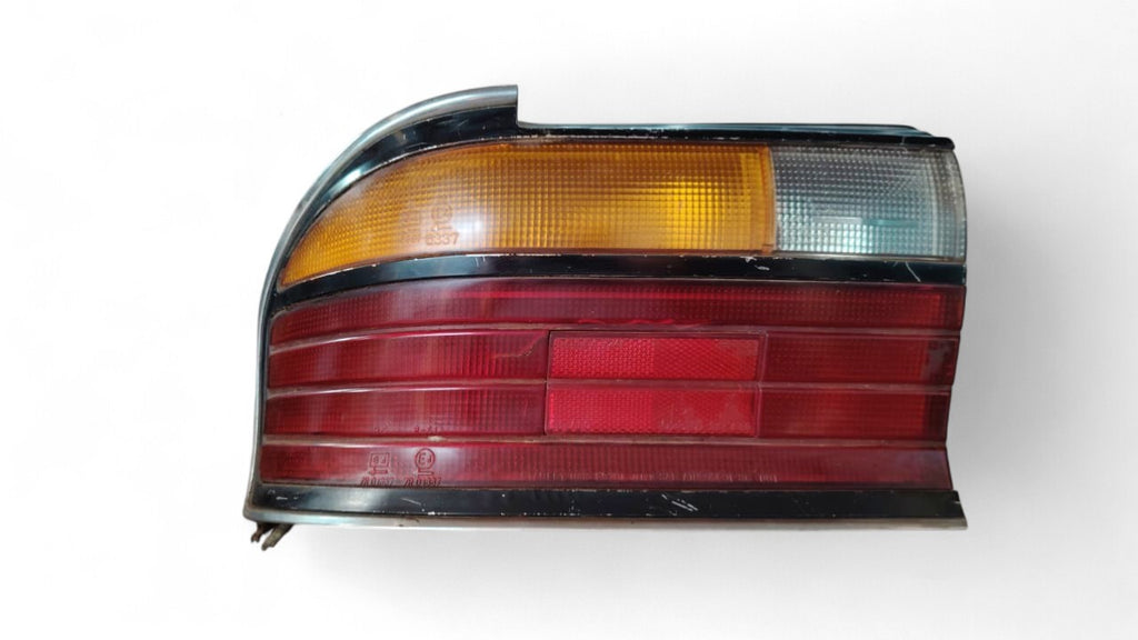 Foco trasero izquierdo Mitsubishi Galant