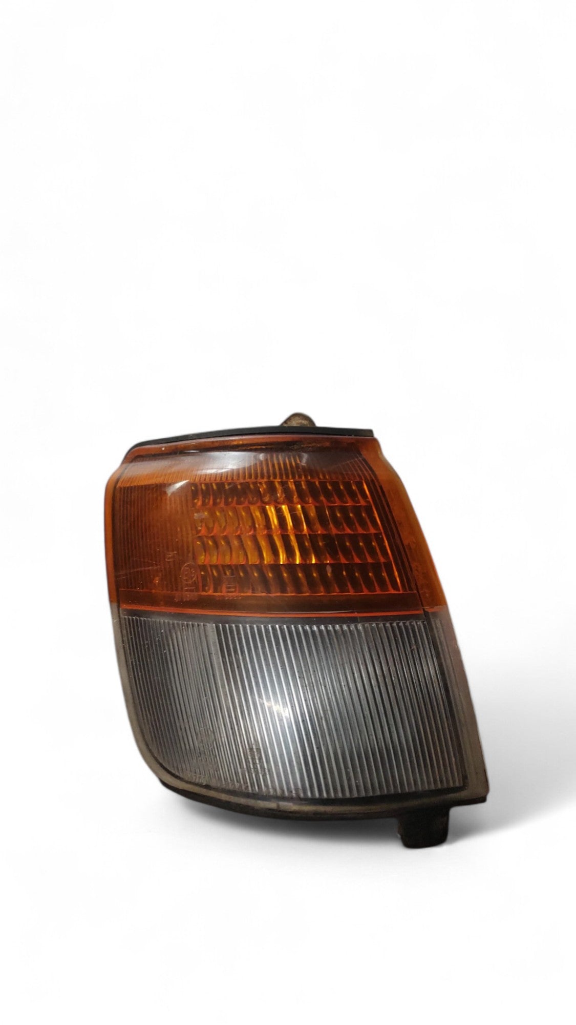 Foco intermitente derecho Mitsubishi Montero
