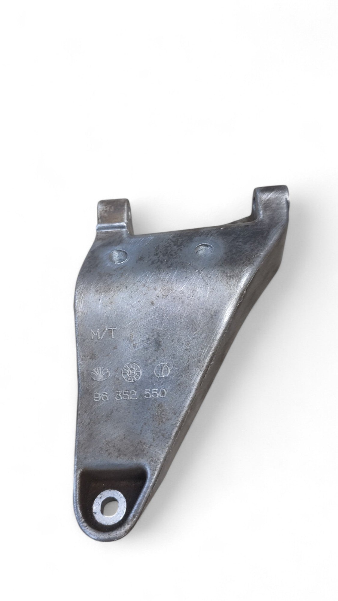Soporte alternador Daewoo Lanos