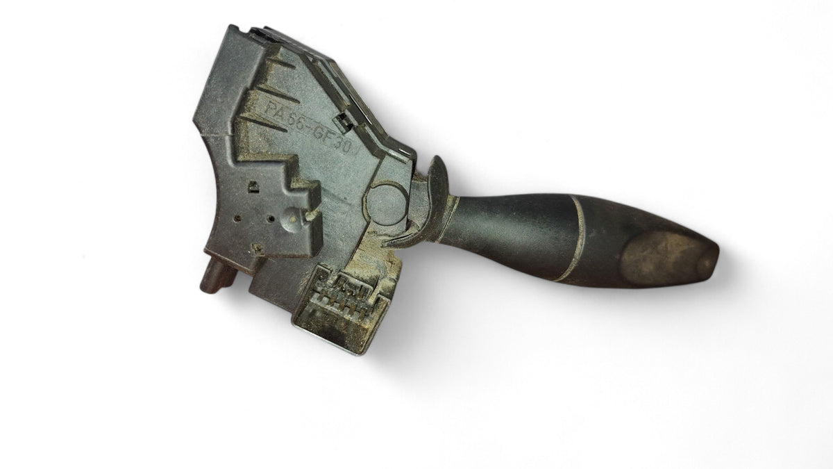 Interruptor de intermitentes Ford Focus