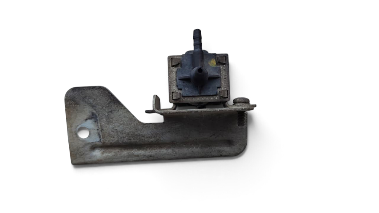 Valvula solenoide Chevrolet Corsa